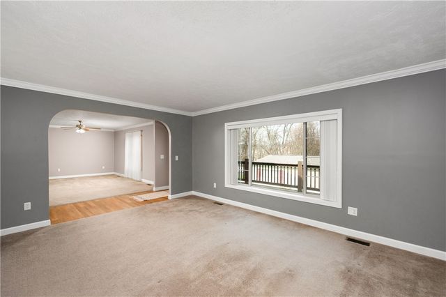 605 Amy Ln, Center Twp, PA 16001