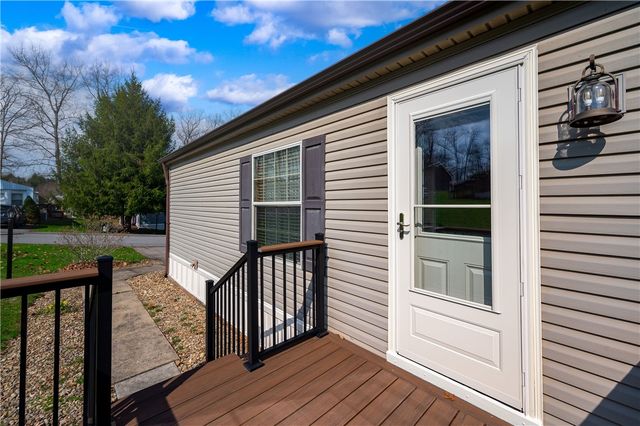 605 Amy Ln, Center Twp, PA 16001