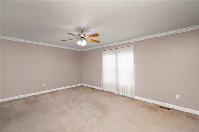 605 Amy Ln, Center Twp, PA 16001