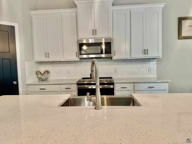 248 Oakley Court, Bonaire, GA 31005