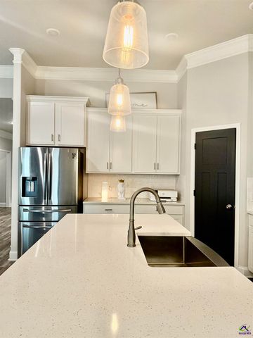 248 Oakley Court, Bonaire, GA 31005