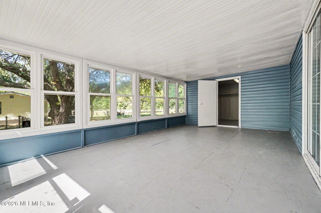 145 DAWSON Drive, Interlachen, FL 32148