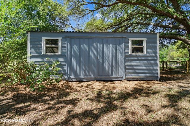145 DAWSON Drive, Interlachen, FL 32148