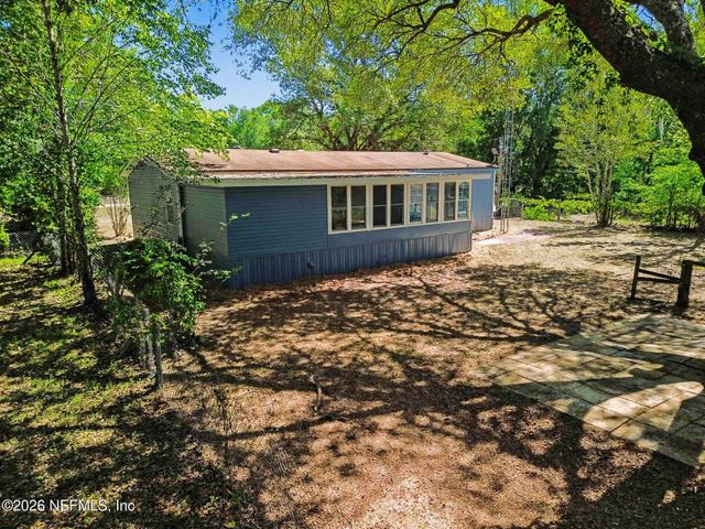 145 DAWSON Drive, Interlachen, FL 32148