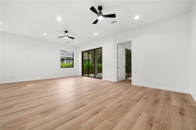 1916 Jefferson AVE, Fort Myers, FL 33901