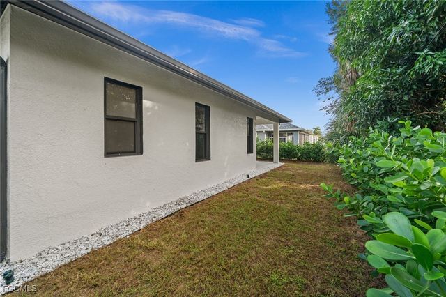 1916 Jefferson AVE, Fort Myers, FL 33901