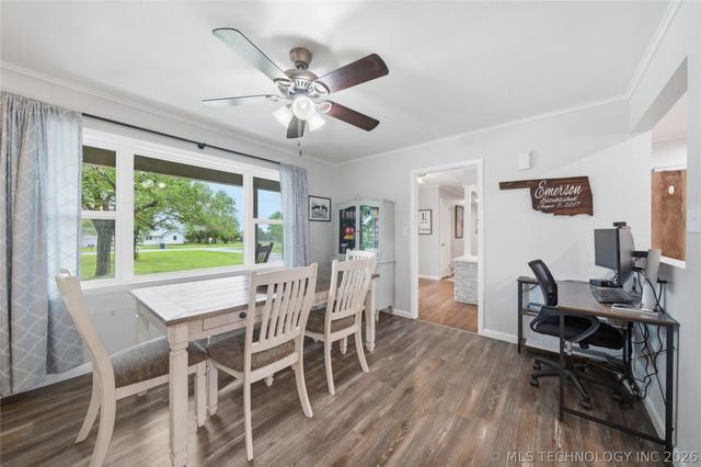 10104 E 136th Street N, Collinsville, OK 74021