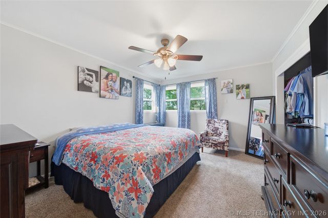10104 E 136th Street N, Collinsville, OK 74021