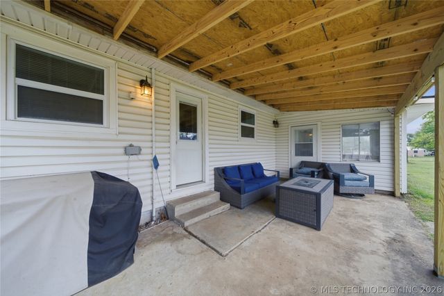 10104 E 136th Street N, Collinsville, OK 74021