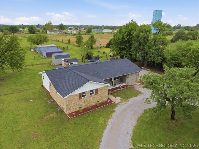 10104 E 136th Street N, Collinsville, OK 74021