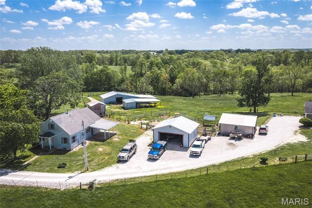 1560 Hinson Lane, St Clair, MO 63077
