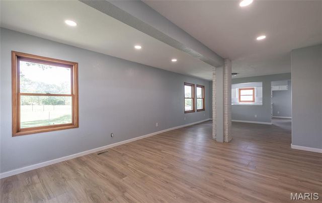 1560 Hinson Lane, St Clair, MO 63077
