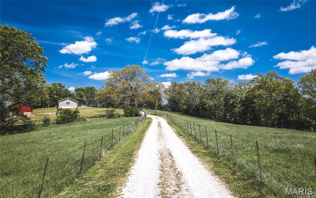 1560 Hinson Lane, St Clair, MO 63077