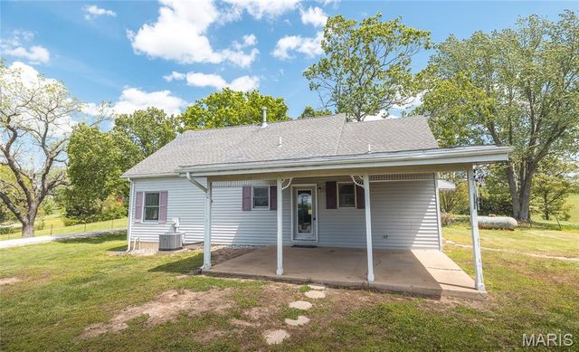 1560 Hinson Lane, St Clair, MO 63077