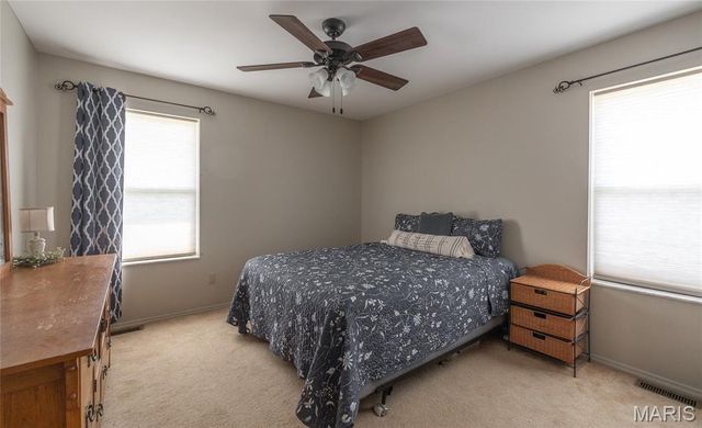 1560 Hinson Lane, St Clair, MO 63077