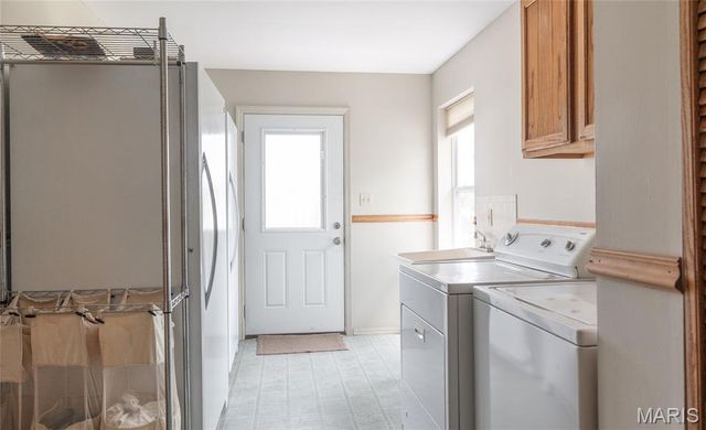 1560 Hinson Lane, St Clair, MO 63077