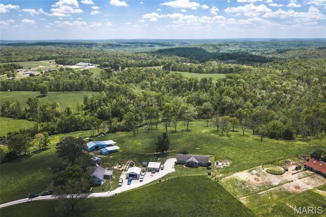 1560 Hinson Lane, St Clair, MO 63077