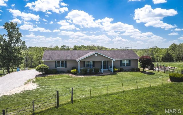 1560 Hinson Lane, St Clair, MO 63077