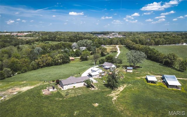 1560 Hinson Lane, St Clair, MO 63077