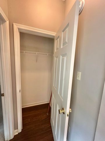 1164 BRADY HOLLOW LN, Cordova, TN 38016