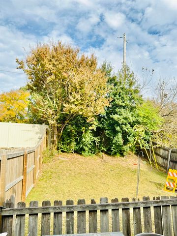 1164 BRADY HOLLOW LN, Cordova, TN 38016