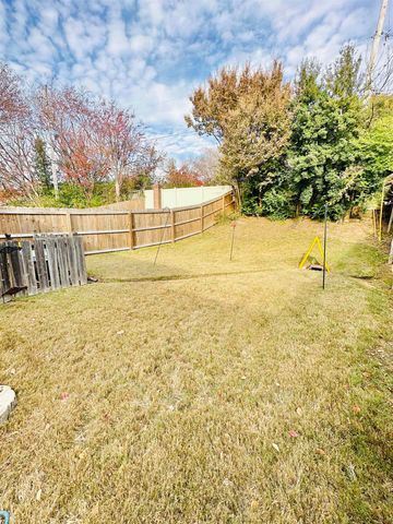 1164 BRADY HOLLOW LN, Cordova, TN 38016