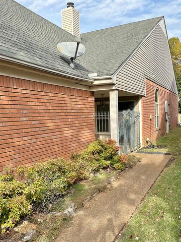 1164 BRADY HOLLOW LN, Cordova, TN 38016