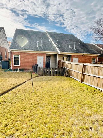 1164 BRADY HOLLOW LN, Cordova, TN 38016