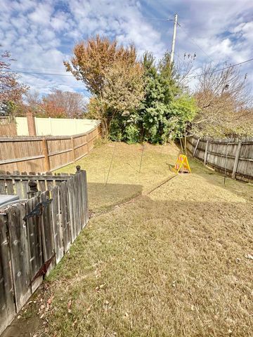 1164 BRADY HOLLOW LN, Cordova, TN 38016