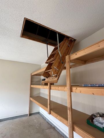 1164 BRADY HOLLOW LN, Cordova, TN 38016