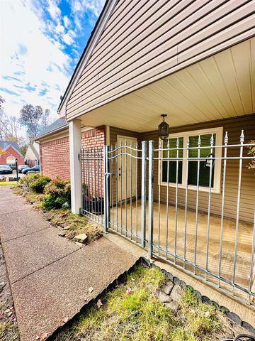 1164 BRADY HOLLOW LN, Cordova, TN 38016