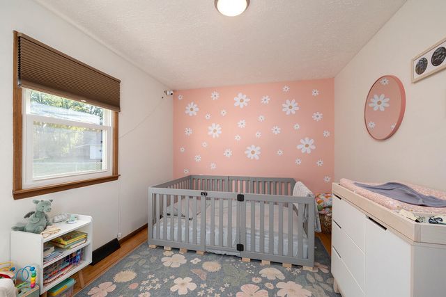 3326 E Independence Street, Springfield, MO 65804