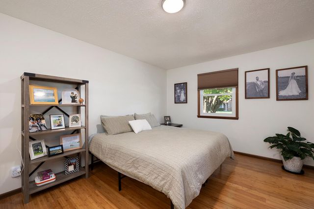 3326 E Independence Street, Springfield, MO 65804