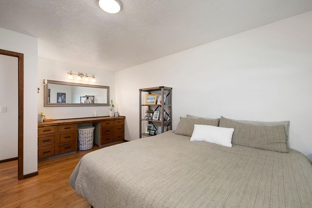 3326 E Independence Street, Springfield, MO 65804