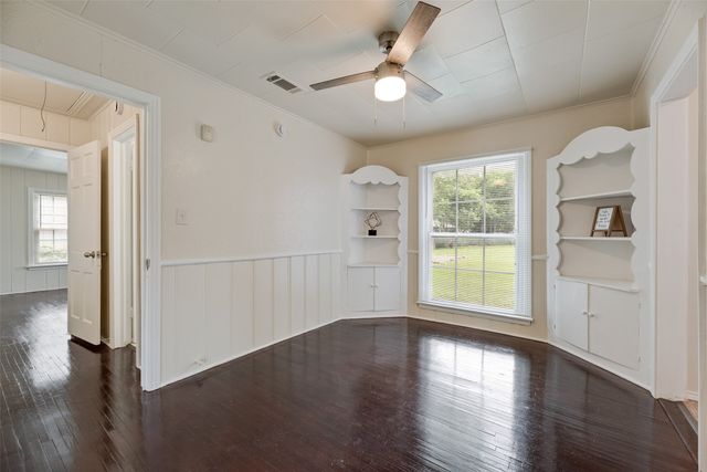 912 Clairemont Avenue, Fort Worth, TX 76103