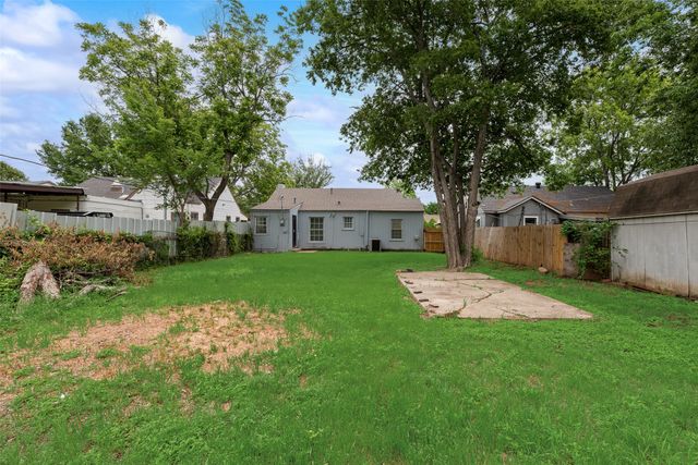 912 Clairemont Avenue, Fort Worth, TX 76103