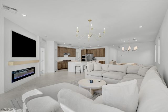 7769 Vibrant Peak Avenue, Las Vegas, NV 89113