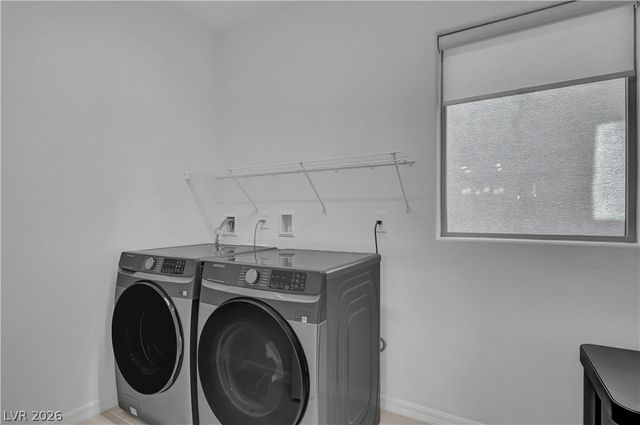 7769 Vibrant Peak Avenue, Las Vegas, NV 89113