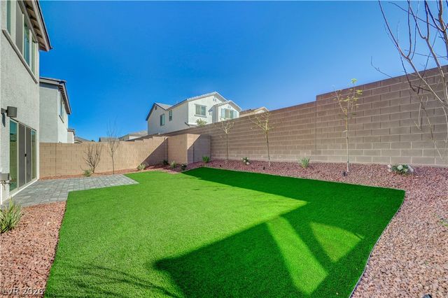 7769 Vibrant Peak Avenue, Las Vegas, NV 89113