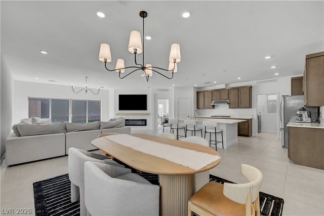 7769 Vibrant Peak Avenue, Las Vegas, NV 89113