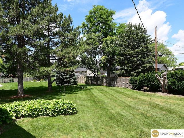 1810 Frederiksen Street, Fremont, NE 68025