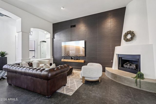 18190 W SANTA ALBERTA Lane, Goodyear, AZ 85338