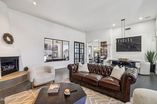 18190 W SANTA ALBERTA Lane, Goodyear, AZ 85338