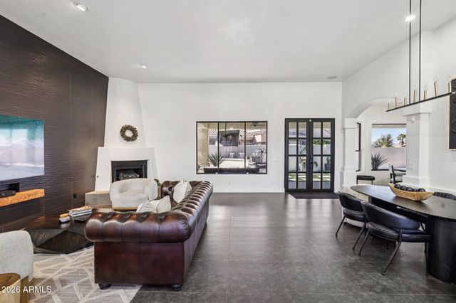 18190 W SANTA ALBERTA Lane, Goodyear, AZ 85338