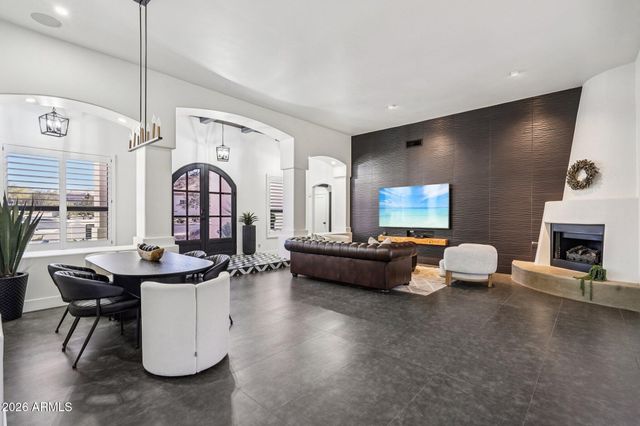 18190 W SANTA ALBERTA Lane, Goodyear, AZ 85338