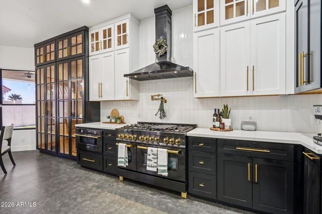 18190 W SANTA ALBERTA Lane, Goodyear, AZ 85338