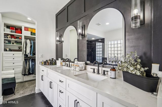 18190 W SANTA ALBERTA Lane, Goodyear, AZ 85338