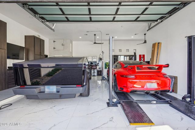 18190 W SANTA ALBERTA Lane, Goodyear, AZ 85338