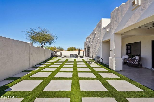 18190 W SANTA ALBERTA Lane, Goodyear, AZ 85338