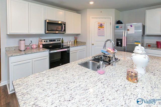 215 Chubbs Lane, Owens Cross Roads, AL 35763